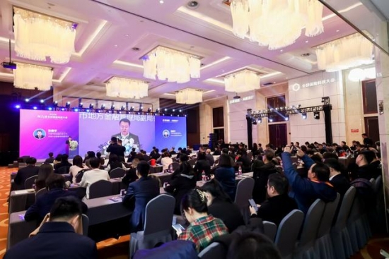 格局企业管理（台州）有限公司荣膺“燕梳奖”全球保险科技专利奖